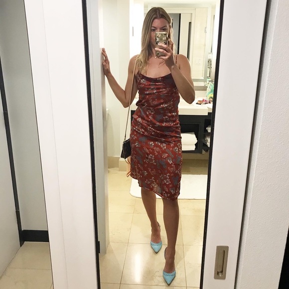 Meet your Posher, Kat - Picture 4 of 8